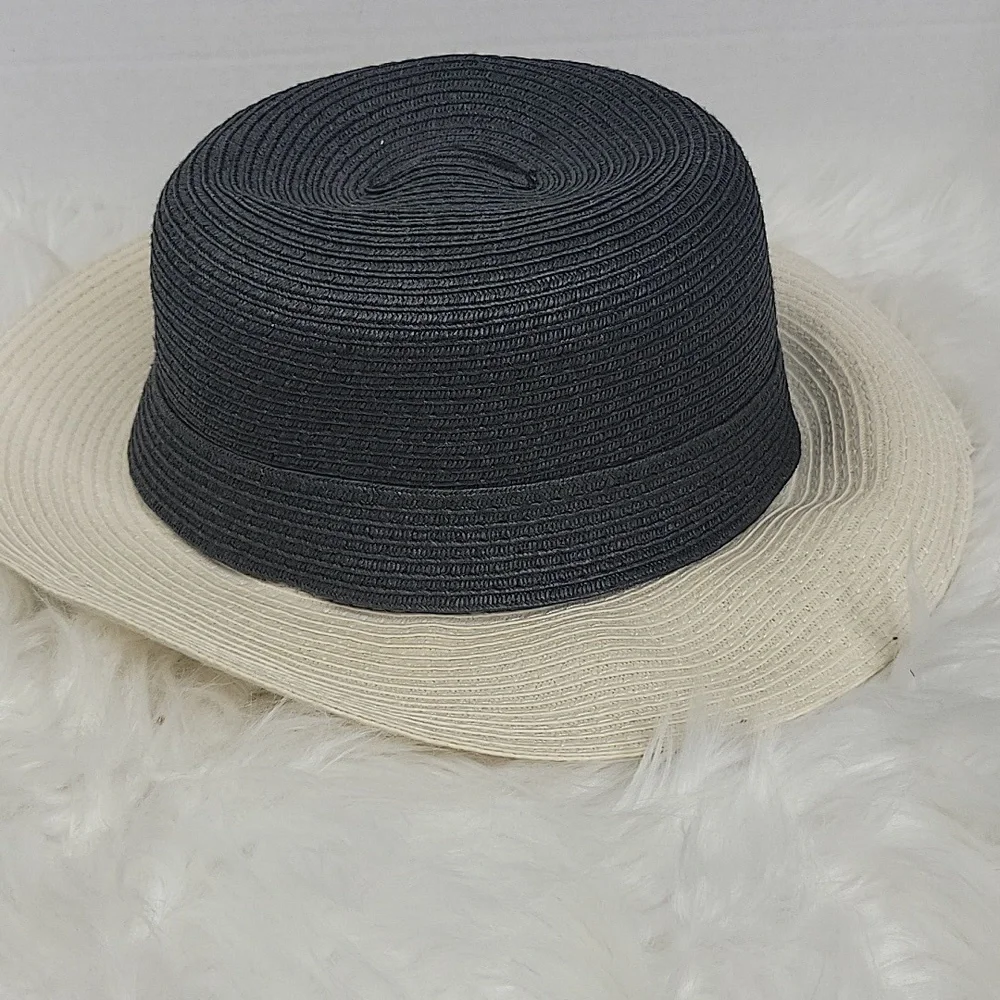 MAGID Paper Straw Hat Black and Cream OS‎